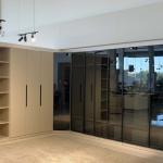 أروبا دولاب زاوية 1 باب مساحة تعليق وأرفف تخزين وودي