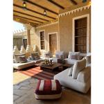 جلسة أرضية سعودية وودي