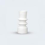 حامل شموع من السيراميك أبيض وودي