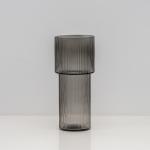 فازة سوداء زجاجية وودي