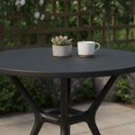 طاولة دائرية للحدائق والمقاهي