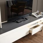 فورزا طاولة تلفزيون مع أرفف وودي