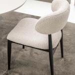 بيليز كرسي قماش بيج وودي