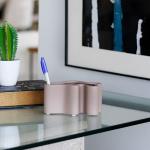 فازة ديكورية صغيرة باللون وردي وودي