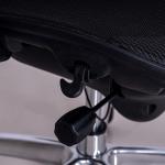 كرسي مدير شبك أسود بمسند رأس وأذرع قابلة للتعديل وودي