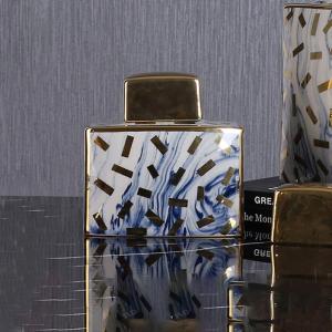 جرة سيراميك ذهبية صغيرة وودي